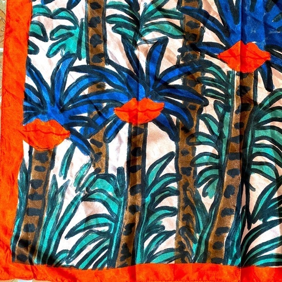 Women’s Limited Edition Function of Beauty Satin Scarf by Artist Kendra Dandy - Picture 3 of 7